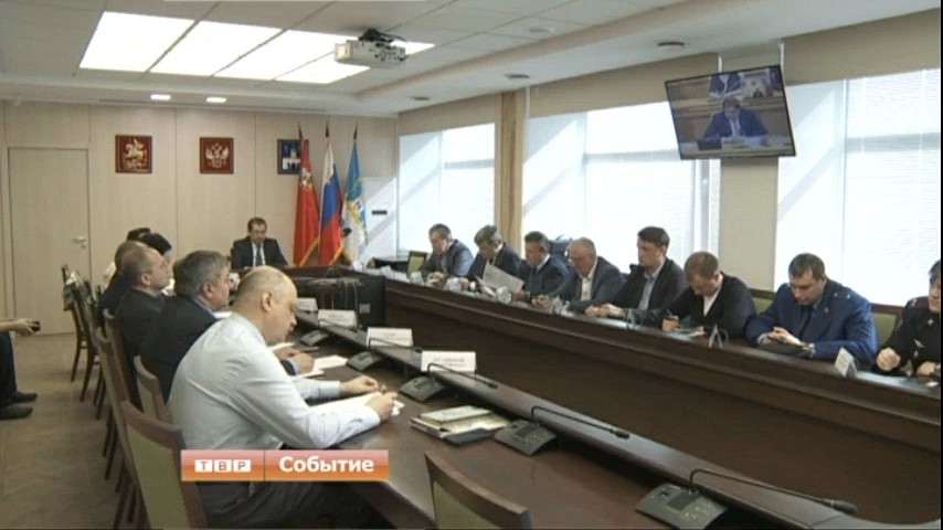 О ямочном ремонте муниципальных и региональных дорог говорили в рамках заседания областного правительства в формате видеоконференции