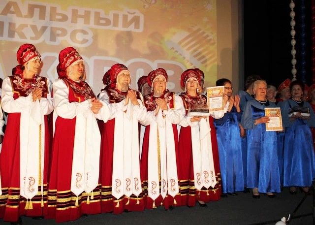 Cоветские шлягеры в хоровом исполнении