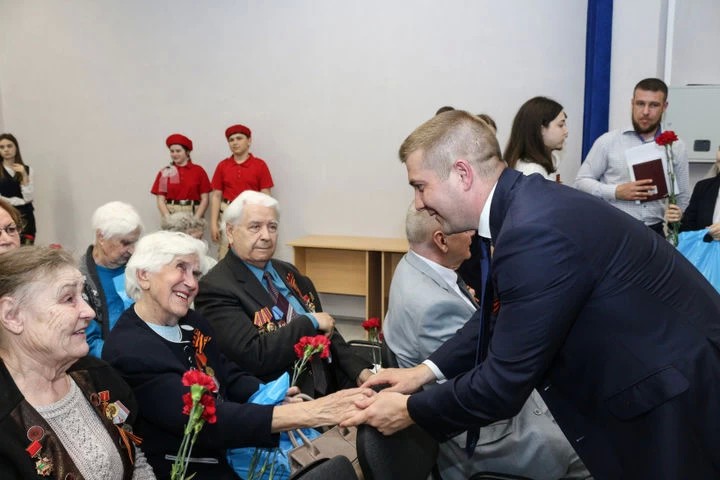 Торжественный прием в честь ветеранов прошел в гимназии № 5