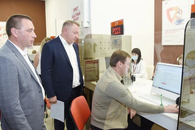 Не разобрались в Госуслугах? Приходите в МФЦ
