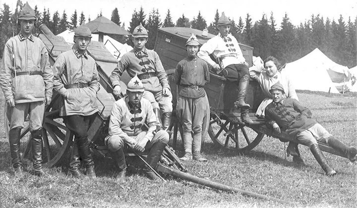 Непобедимая и легендарная. К столетию создания Красной Армии