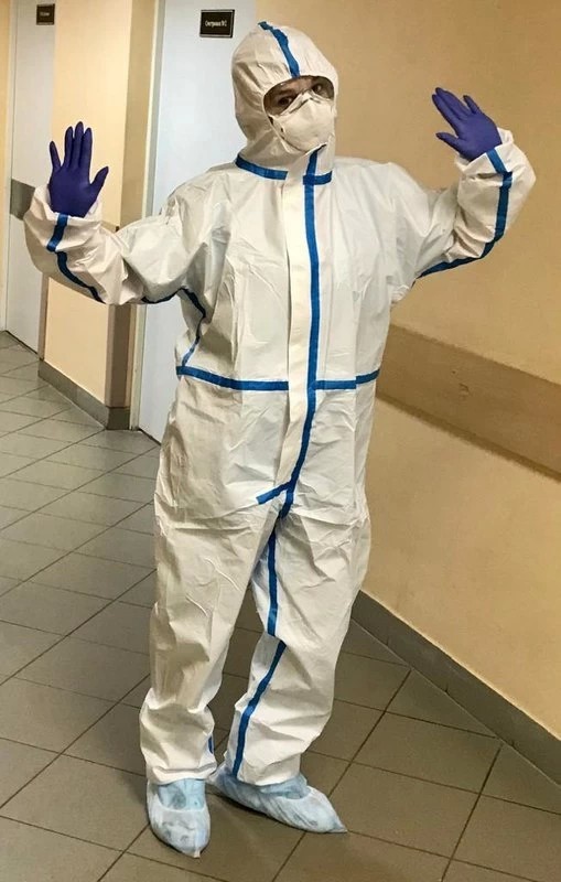 Медики ЦРБ получат новые защитные костюмы