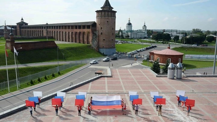 Более 70% россиян испытывают чувство гордости при виде государственной символики