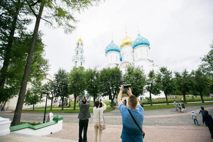 13% всех туристов в Подмосковье приезжают в Сергиев Посад