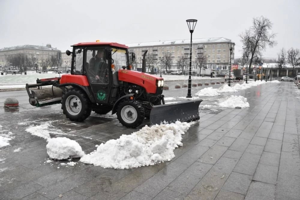 В Сергиево-Посадском округе устраняют последствия снегопада