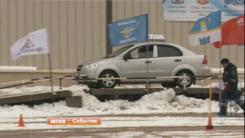 Чем интересуется главная автоледи района?