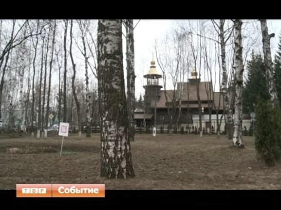 В храме стало светлее