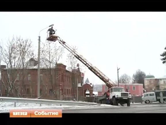 Светлее и безопаснее. В Птицеграде установили опоры уличного освещения