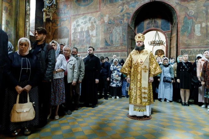 «Образ обращения согрешающим, оба апостолы Твоя»: в Лавре молитвенно почтили первоверховных апостолов Петра и Павла