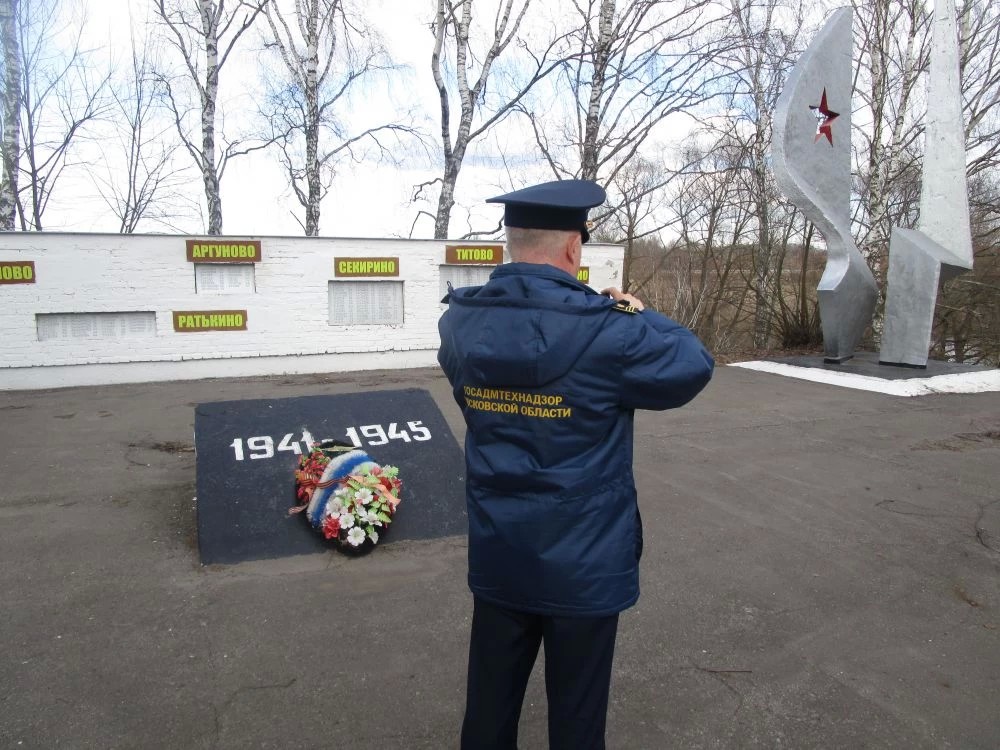 Свыше 30 мемориалов проверил Госадмтехнадзор в Сергиево-Посадском городском округе