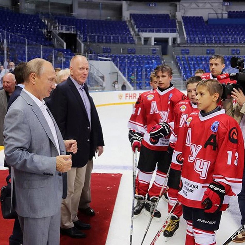 Владимир Путин посетил матч сергиевопосадских хоккеистов