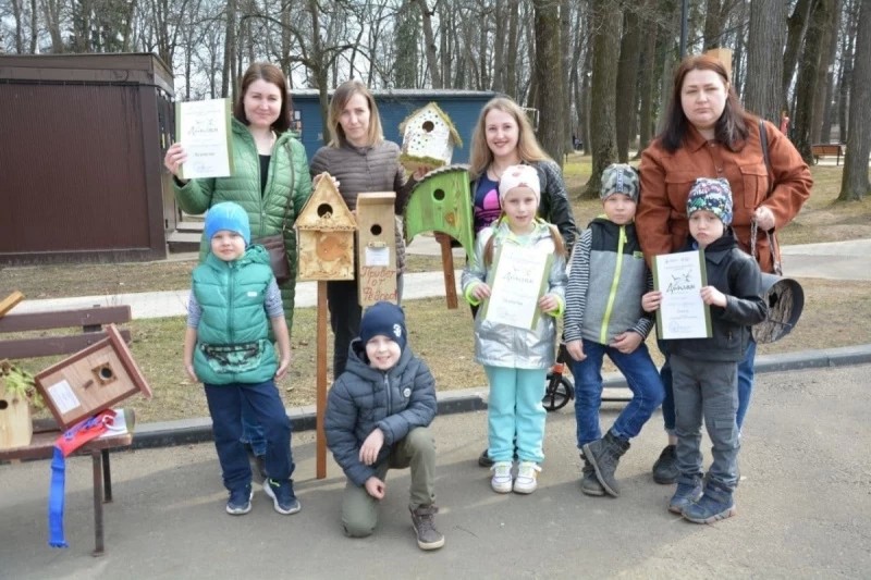 В парке "Скитские пруды" наградили участников конкурса скворечников