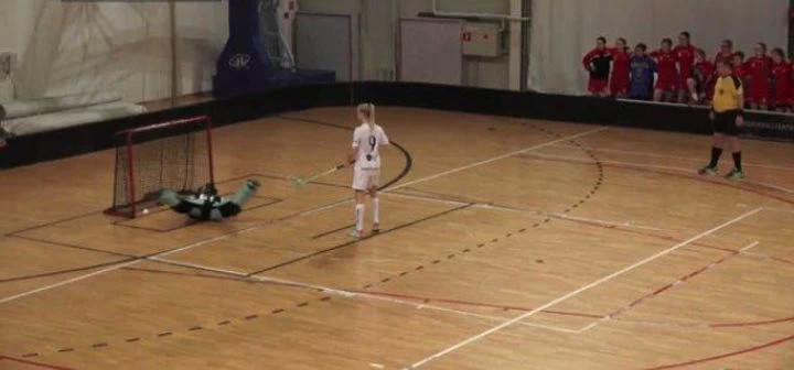 Флорбол: наши спортсменки вновь одержали победу