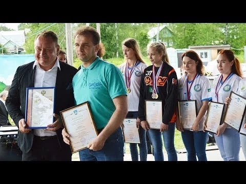 В День России Михаил Токарев наградил чемпионок страны среди юниоров