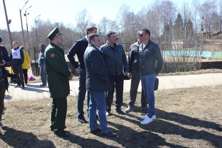 Сдаваться не намерены: на спортивных объектах Фермы побывали депутаты Мособлдумы