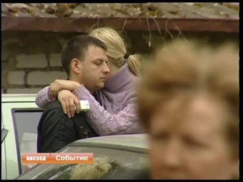 В Струнино под завалами рухнувшего дома спасатели ищут ребёнка