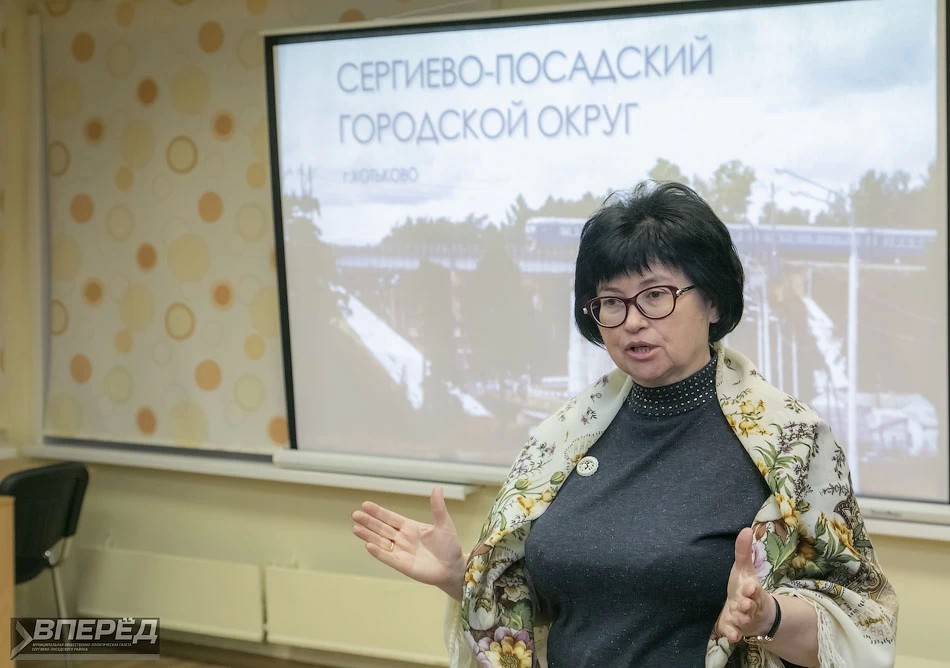 Хотьковскому мосту ищут цвет