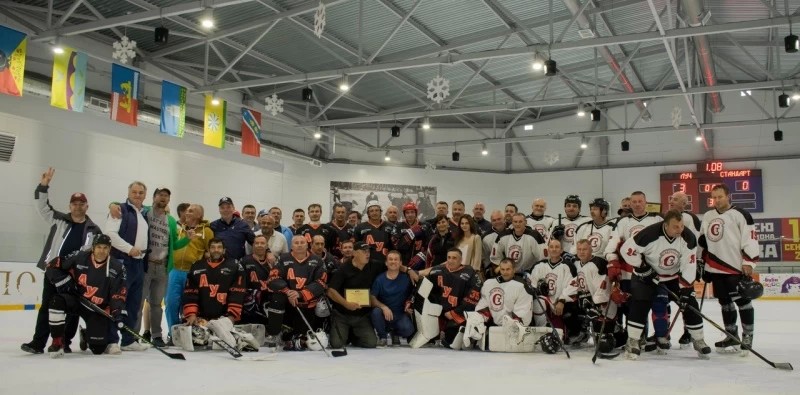 Хоккейный турнир среди мужских любительских команд состоялся в ледовом комплексе «Сергиев Посад»
