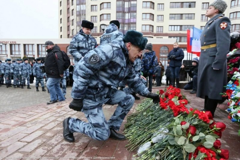 Акция памяти, посвященная двадцатой годовщине гибели бойцов ОМОН