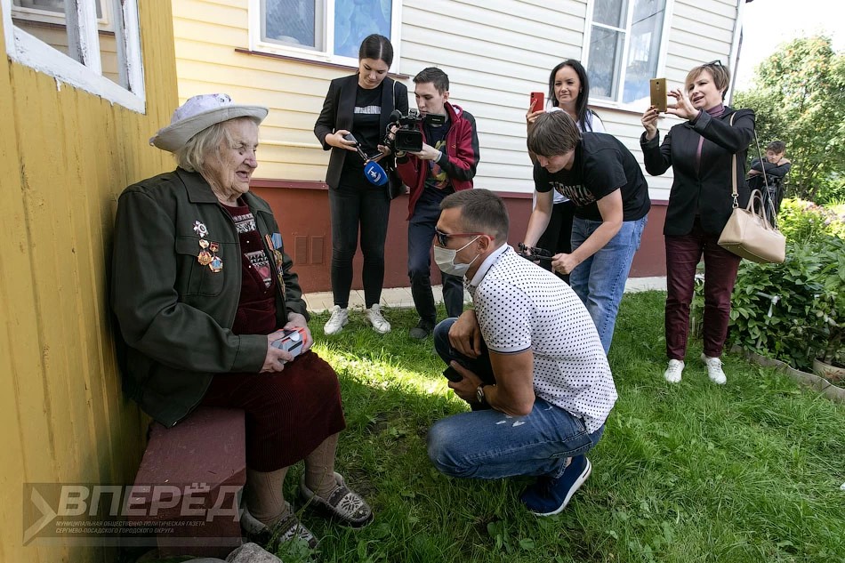 Александр Легков посетил ветерана войны в Сергиевом Посаде