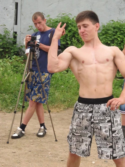 Турнир по Street Workout начался под грозовой гонг