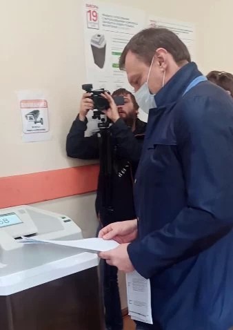 Сергей Пахомов голосовал в Семхозе