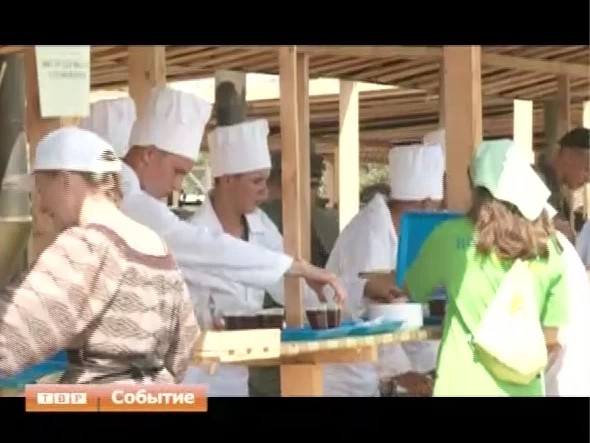 Как живется тебе, паломник? В палаточном городке близ Благовещенье почти казарменные условия