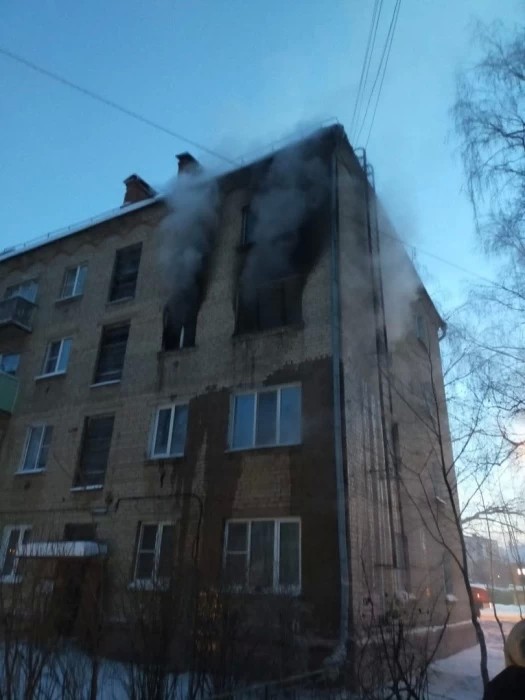 При пожаре в Хотькове пострадали два человека