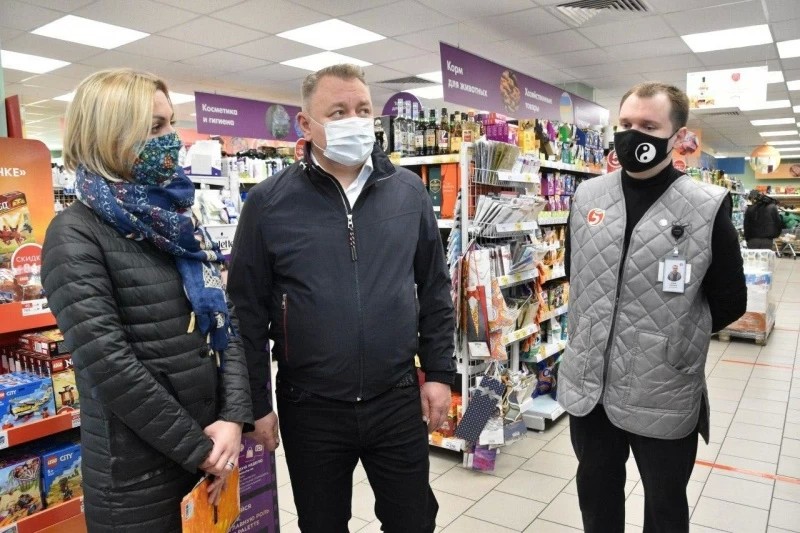 Проверка соблюдения масочного режима в магазинах Сергиева Посада