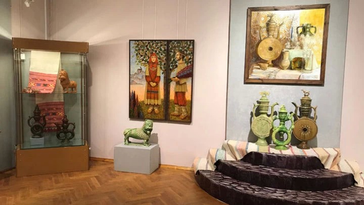 В музее-заповеднике открылась выставка скопинской керамики