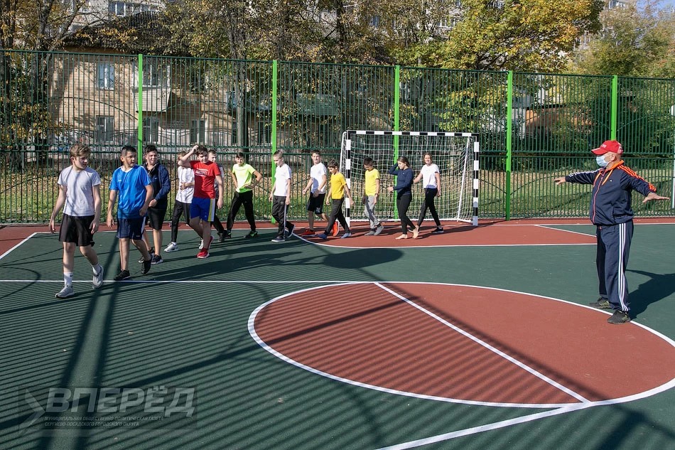 Жители Сергиево-Посадского городского округа могут воспользоваться школьными стадионами