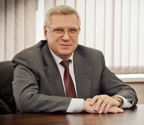 Поздрвление с Днём 8 Марта главы Сергиева Посада Василия Гончарова