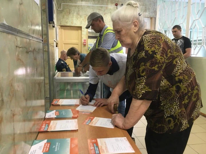 Парковка или лавочки? «Отлично» или «неуд»?
