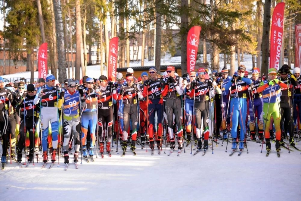 Более четырёхсот лыжников вышли на старт гонки «Николов Перевоз»