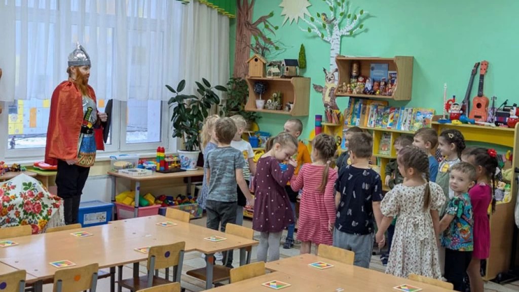 Богатыри и дети. Конкурс «Педагог года» продолжается