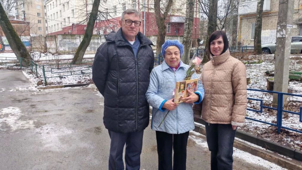 Константин Негурица поздравил женщин с Международным женским днём