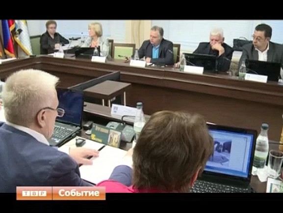 Конструктивно и со свежими силами. На первом после каникул заседании районные депутаты рассмотрели более двух десятков вопросов