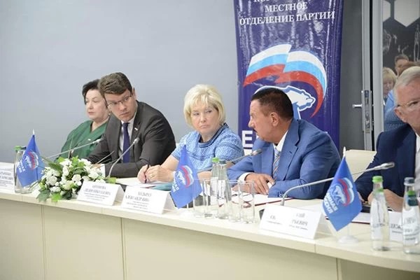Подмосковные руководители партийного проекта «Локомотивы роста» отчитались за I полугодие