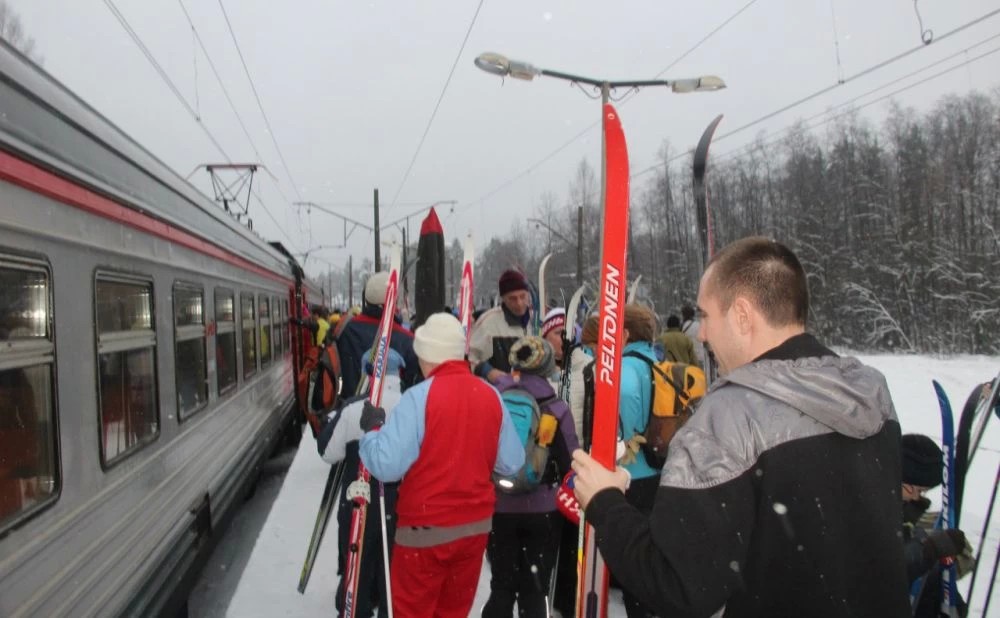 С января в пригородных поездах ЦППК лыжи и сноуборды можно провозить бесплатно