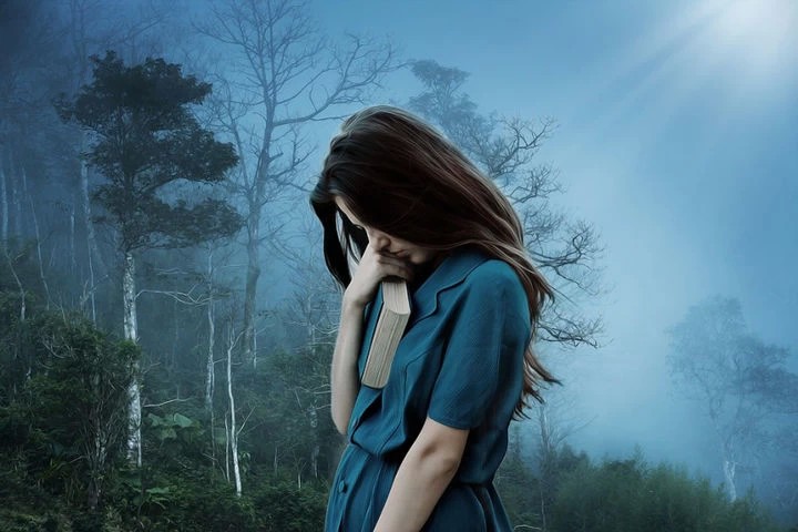 Книжная полка от библиотеки Горловского: приятного чтения!