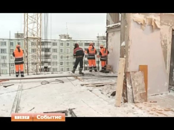 Жители первых этажей пострадавшего дома скоро вернуться в свое жилье