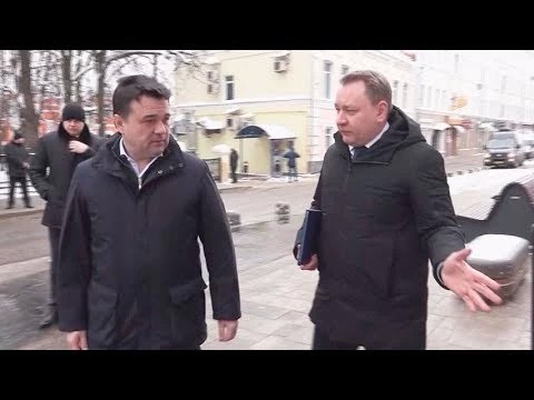 Губернатор прошёлся по Сергиеву Посаду и посидел в кафе