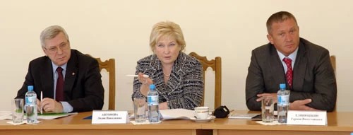 Городские и областные власти за закрытыми дверями обсудили ход подготовки к общенародному празднику