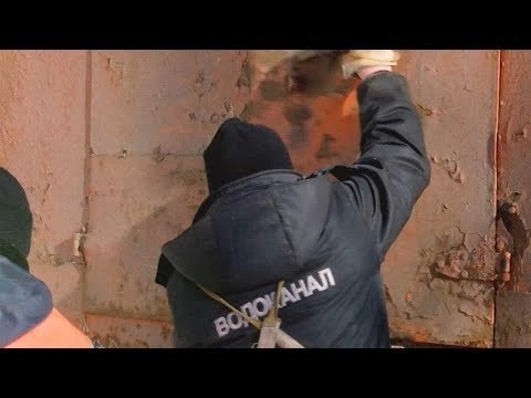 Причина засора канализации – тряпки и целлофановые пакеты