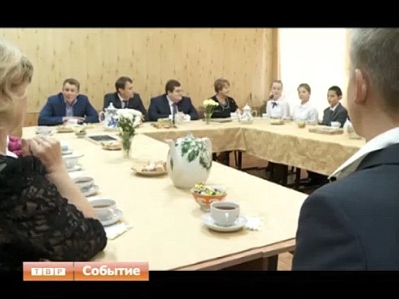 С гимназистами пили чай