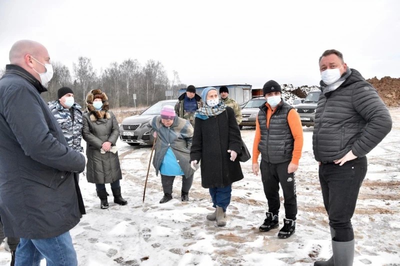 Вопрос с дорогой в Взгляднево - взят на контроль