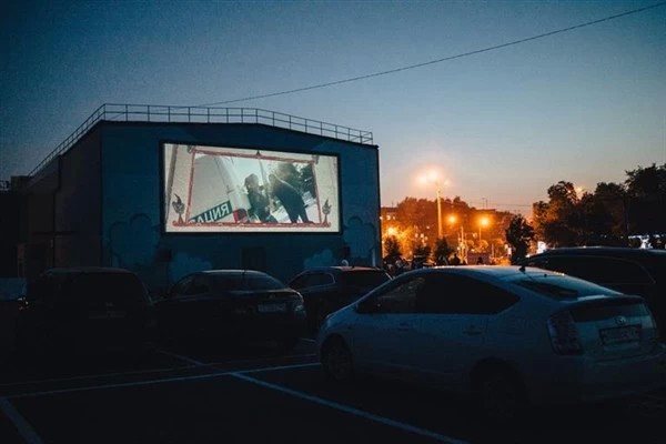 В парке "Скитские пруды" откроется автокинотеатр