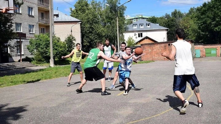 В битве «Салона красоты» и «Фитоняшек» победила красота