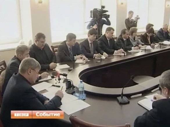 На еженедельном совещании в муниципалитете обсудили проблемы ЖКХ