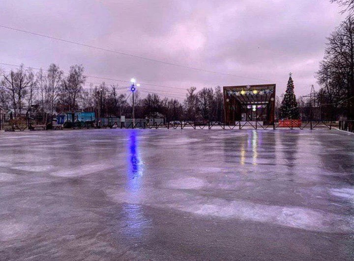Встаем на коньки! Новый каток появился в городе